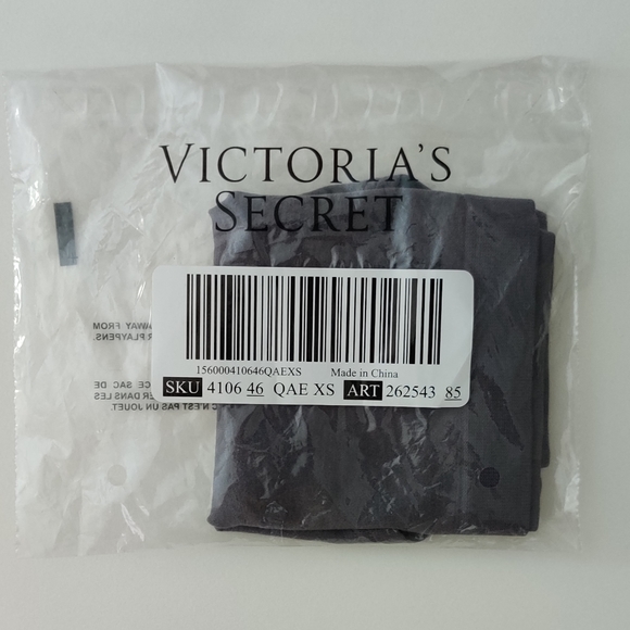 New Victoria Secret Seamless Hiphugger Panty Tornado - Picture 4 of 5